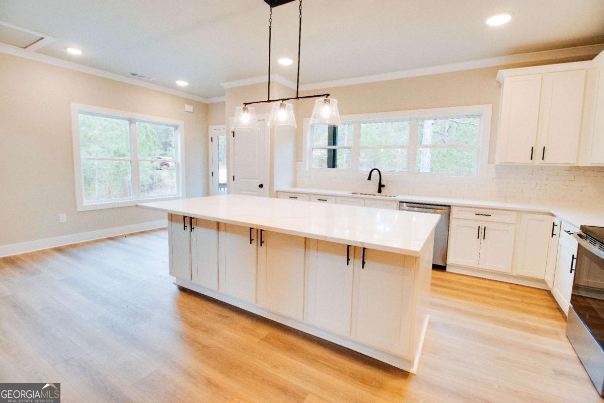 1192 Sunset Cove