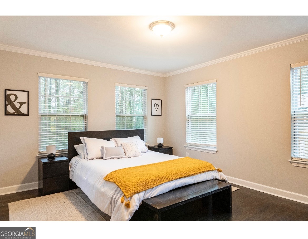 2032 North Avenue NW