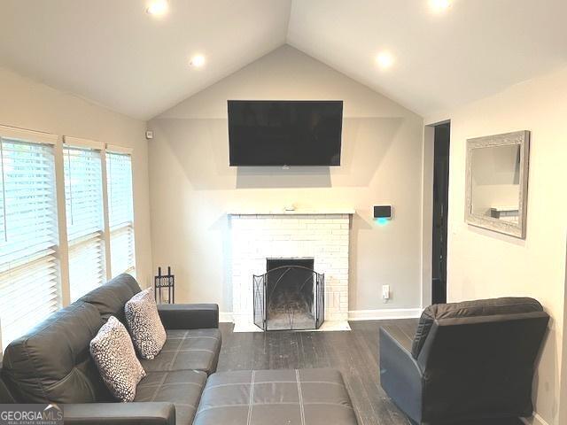 2032 North Avenue NW