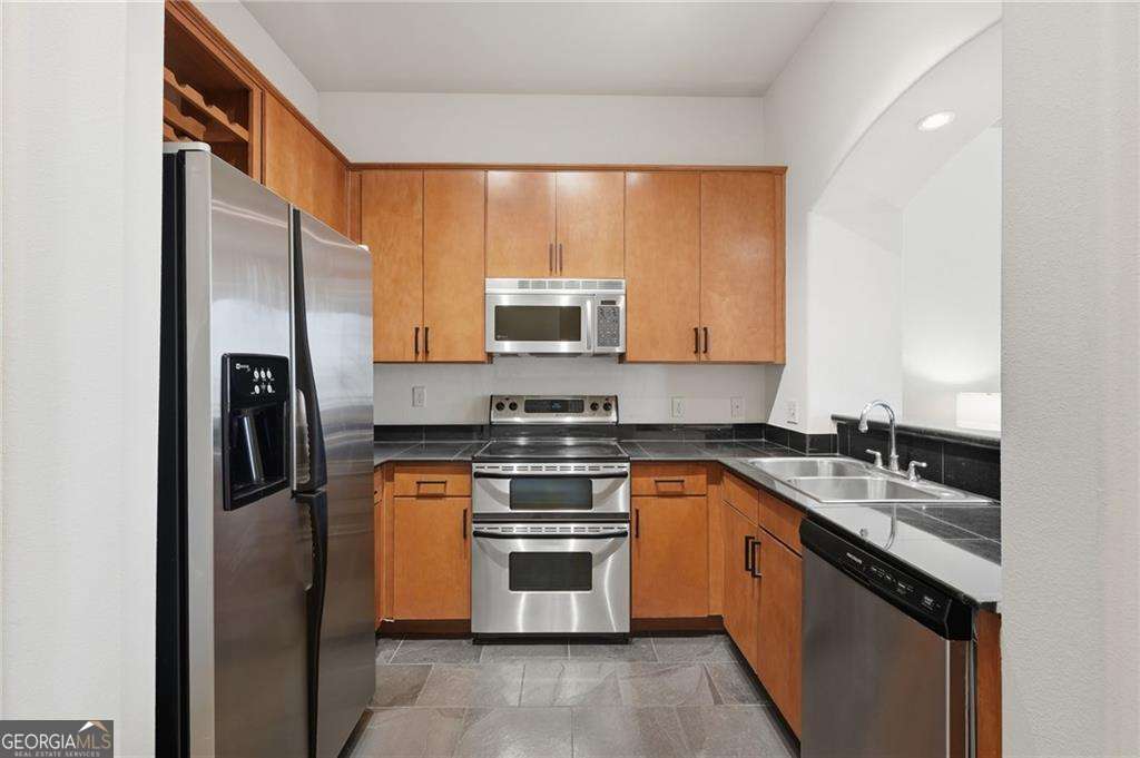 3445 Stratford Road NE # 1005