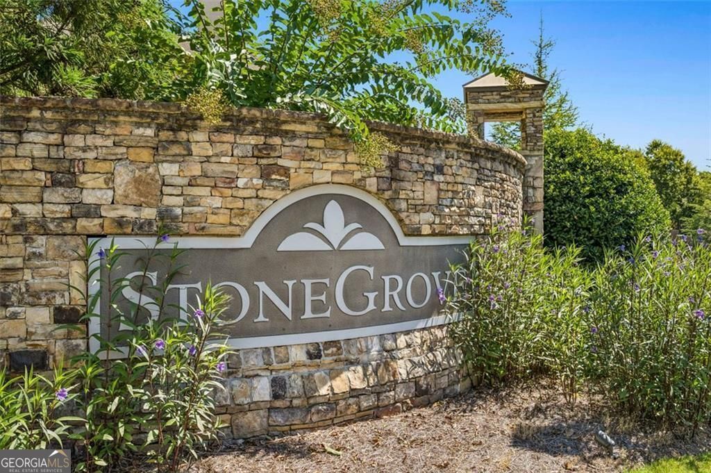 1070 Stonegrove Lane