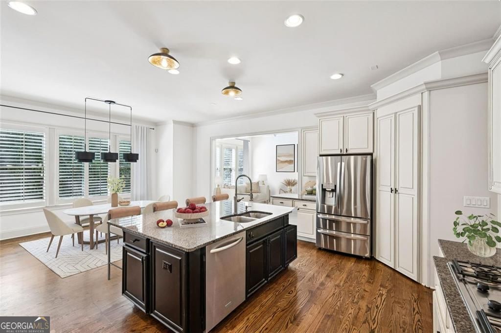 1070 Stonegrove Lane