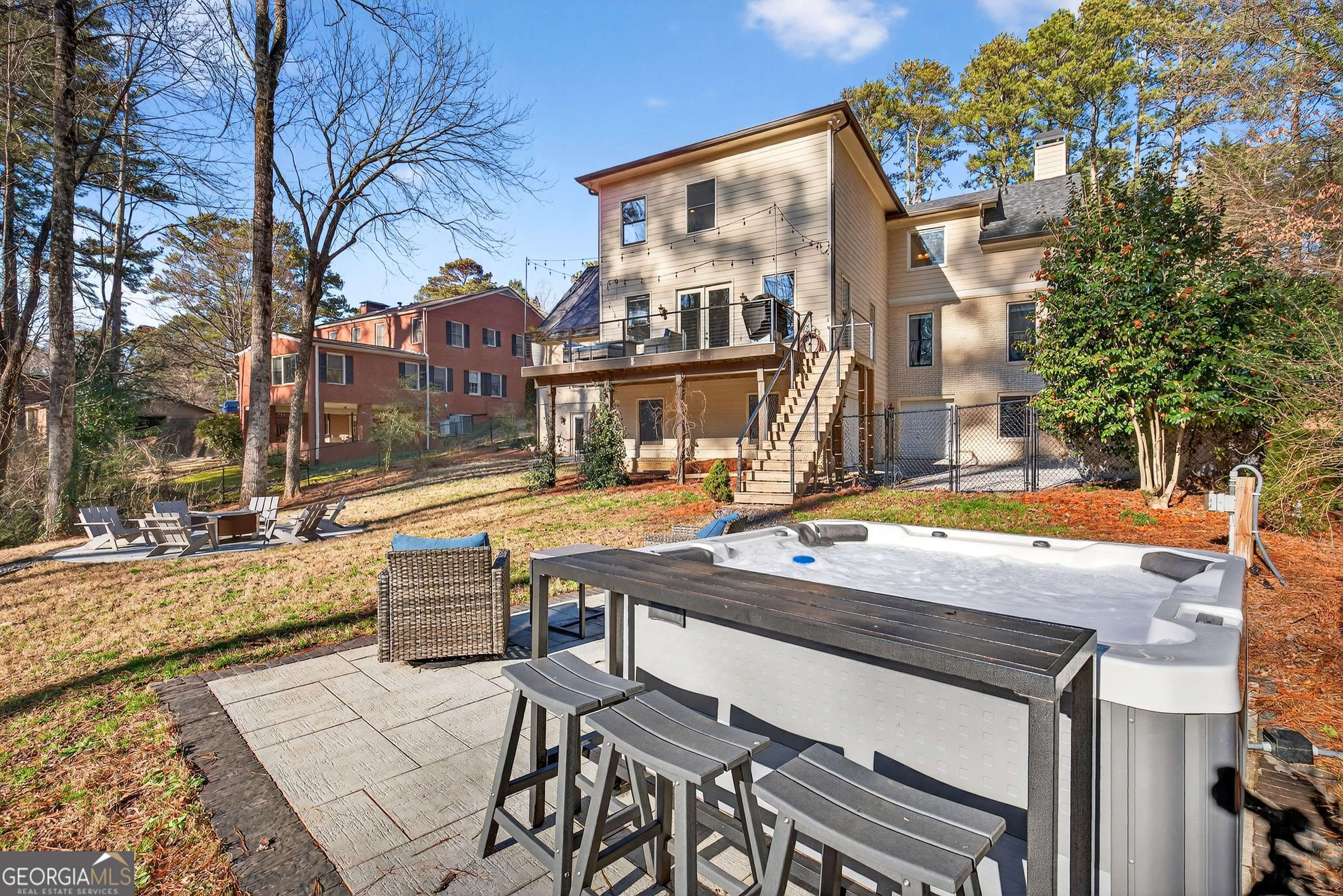 1986 Continental Drive NE