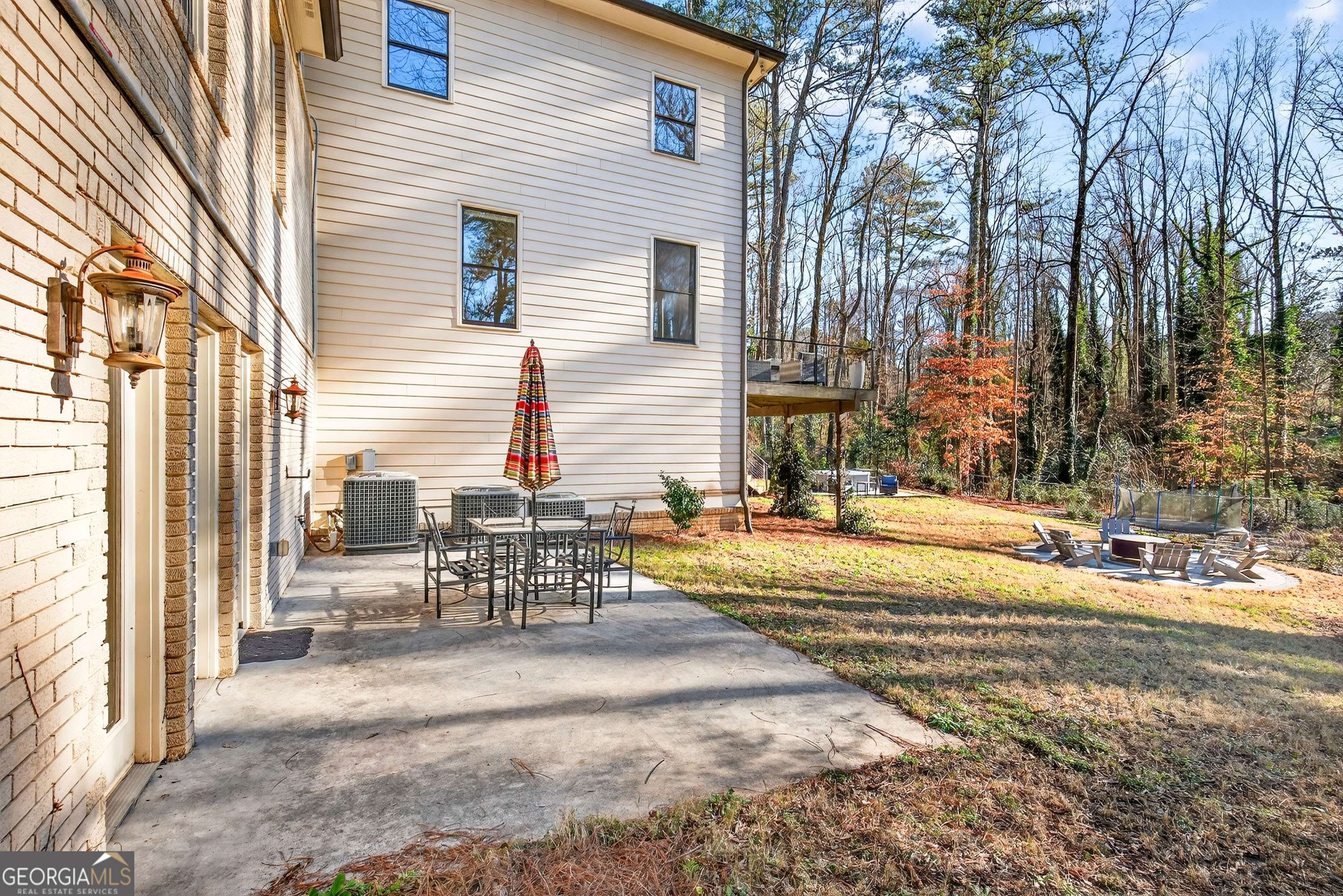 1986 Continental Drive NE