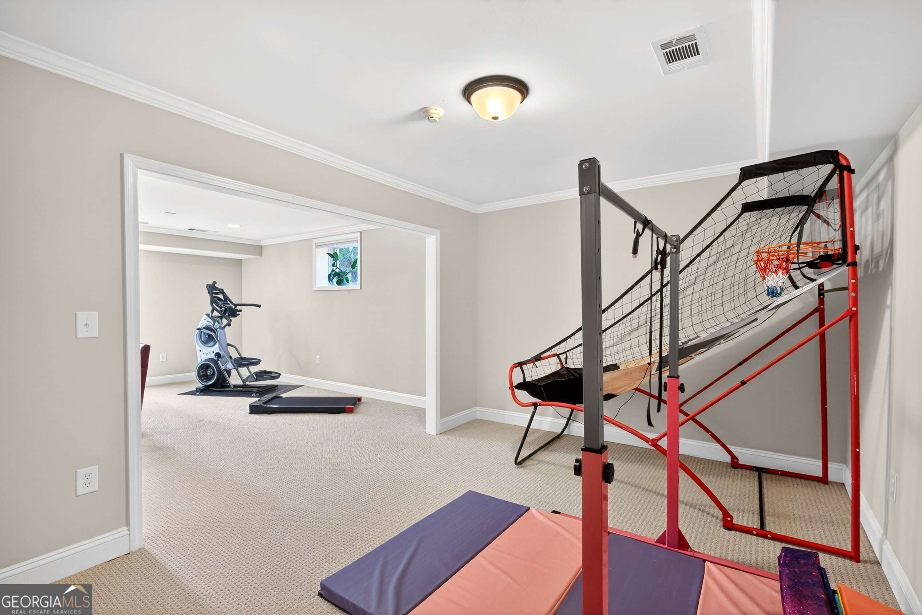 1986 Continental Drive NE