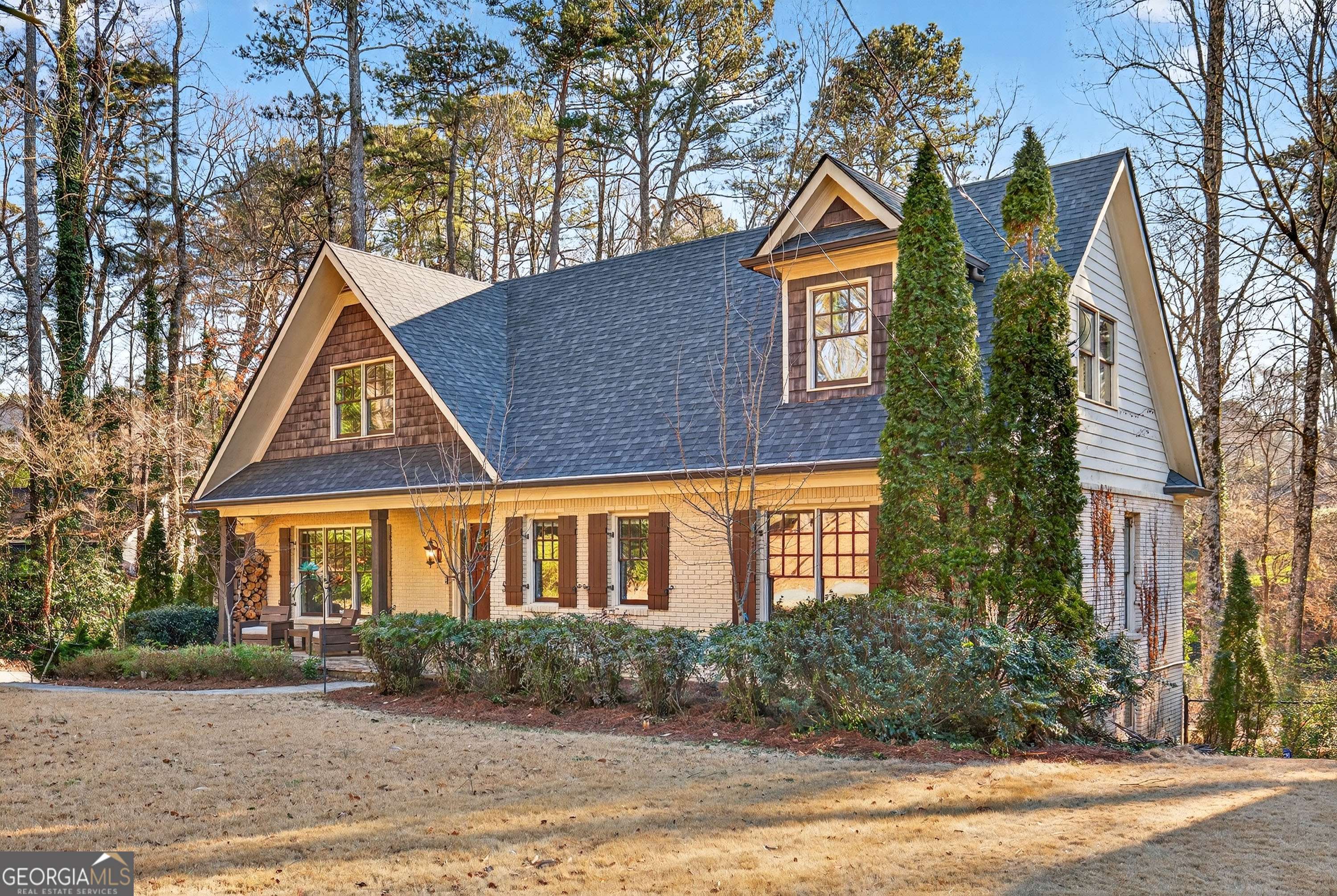 1986 Continental Drive NE