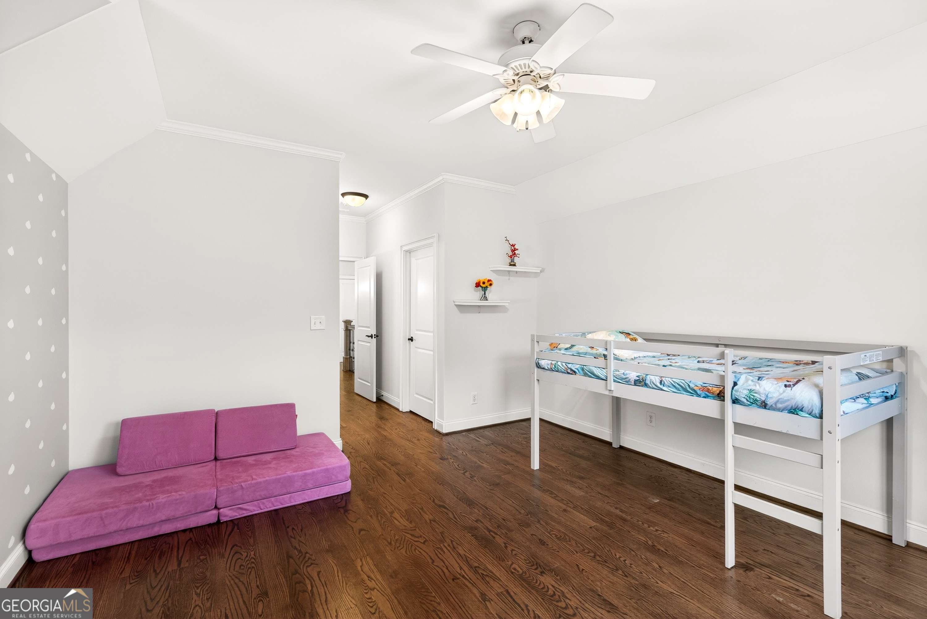 1986 Continental Drive NE