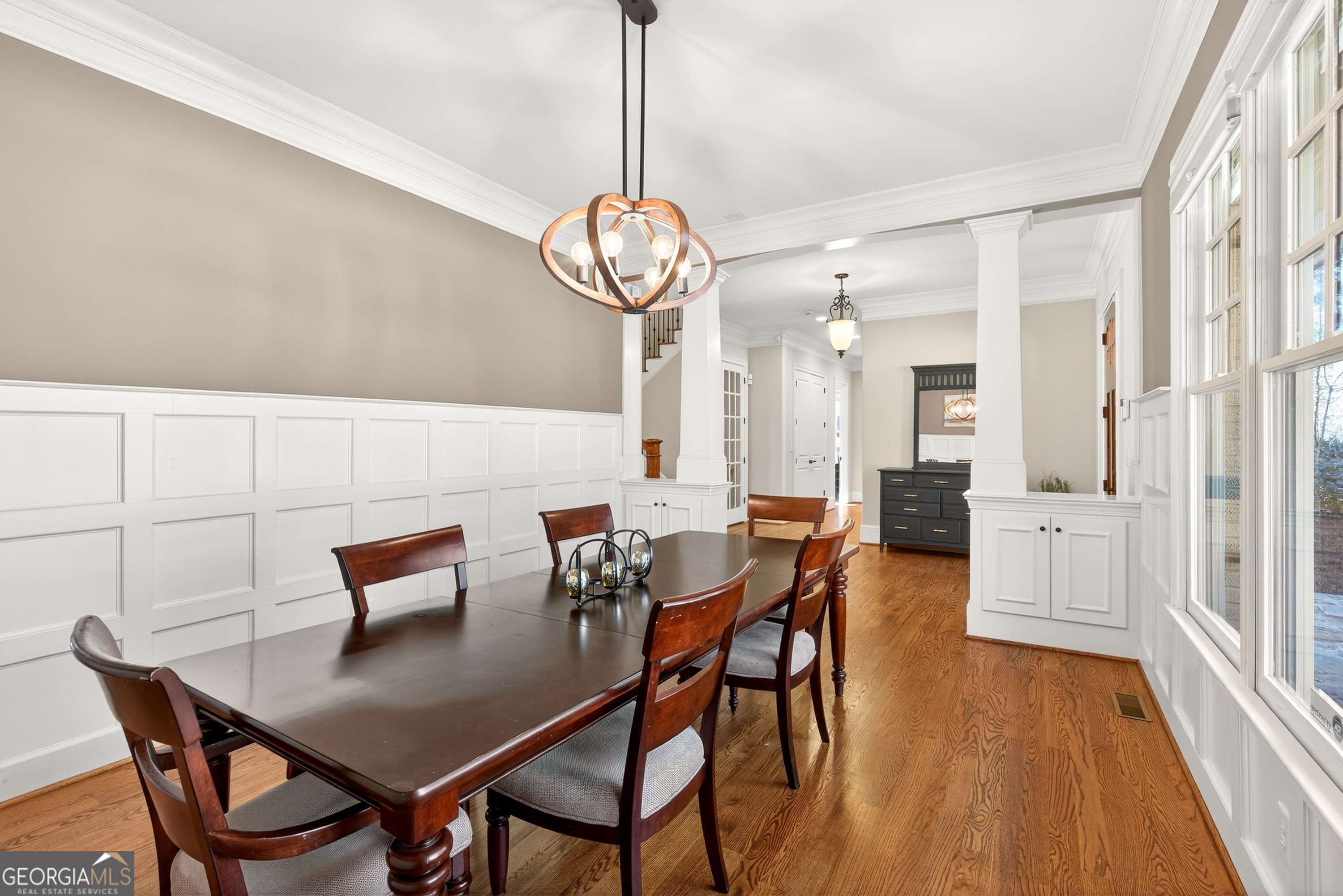 1986 Continental Drive NE