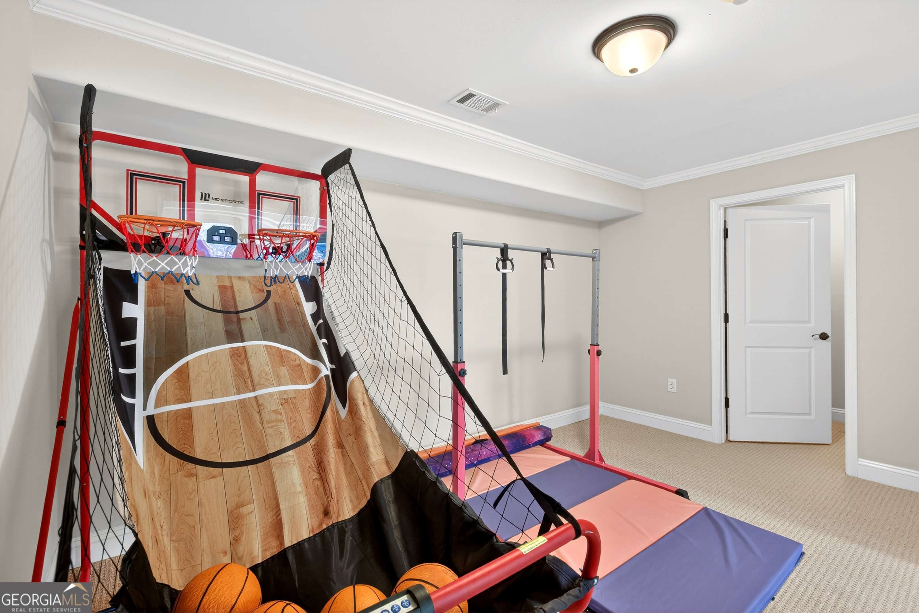 1986 Continental Drive NE