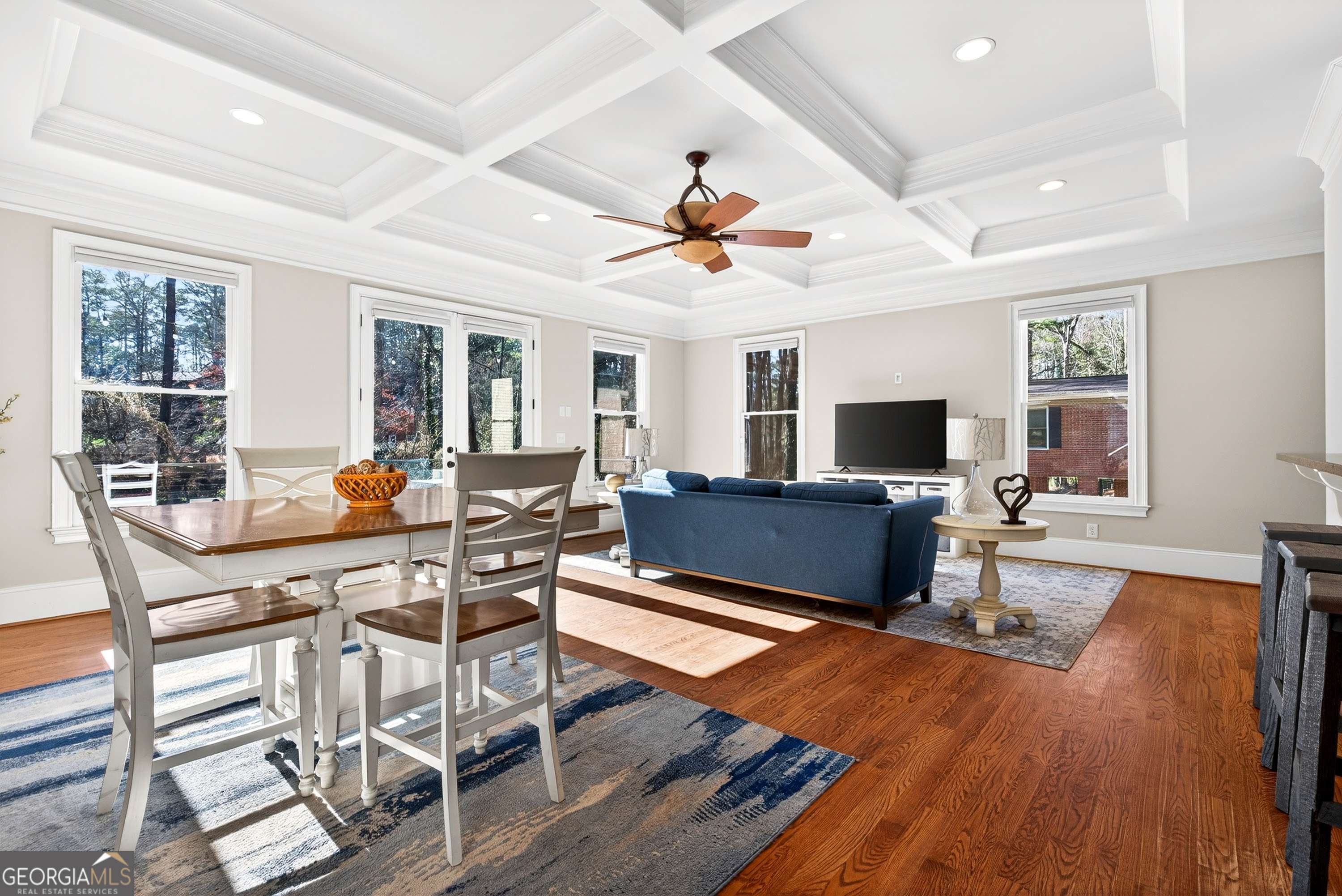 1986 Continental Drive NE