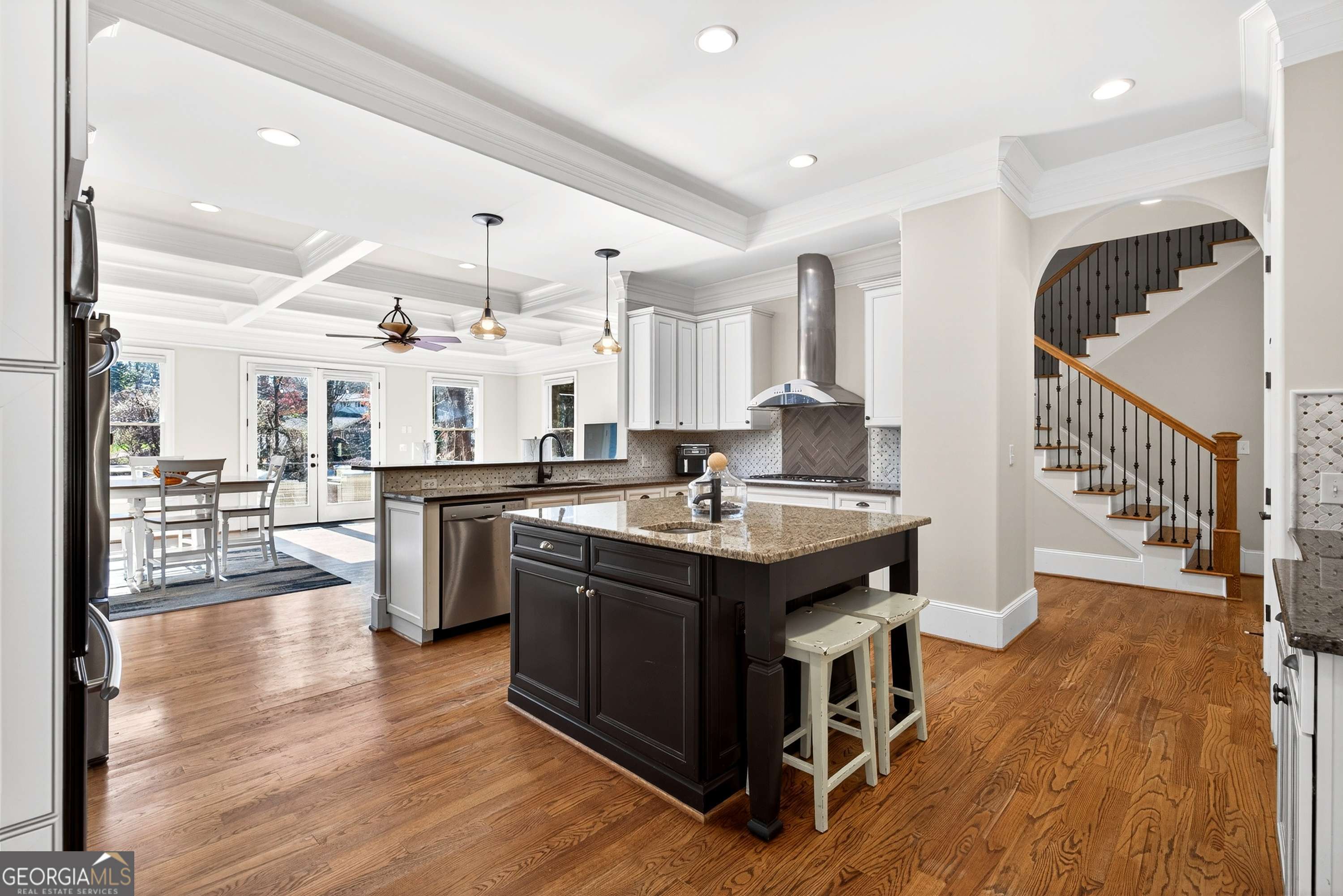 1986 Continental Drive NE