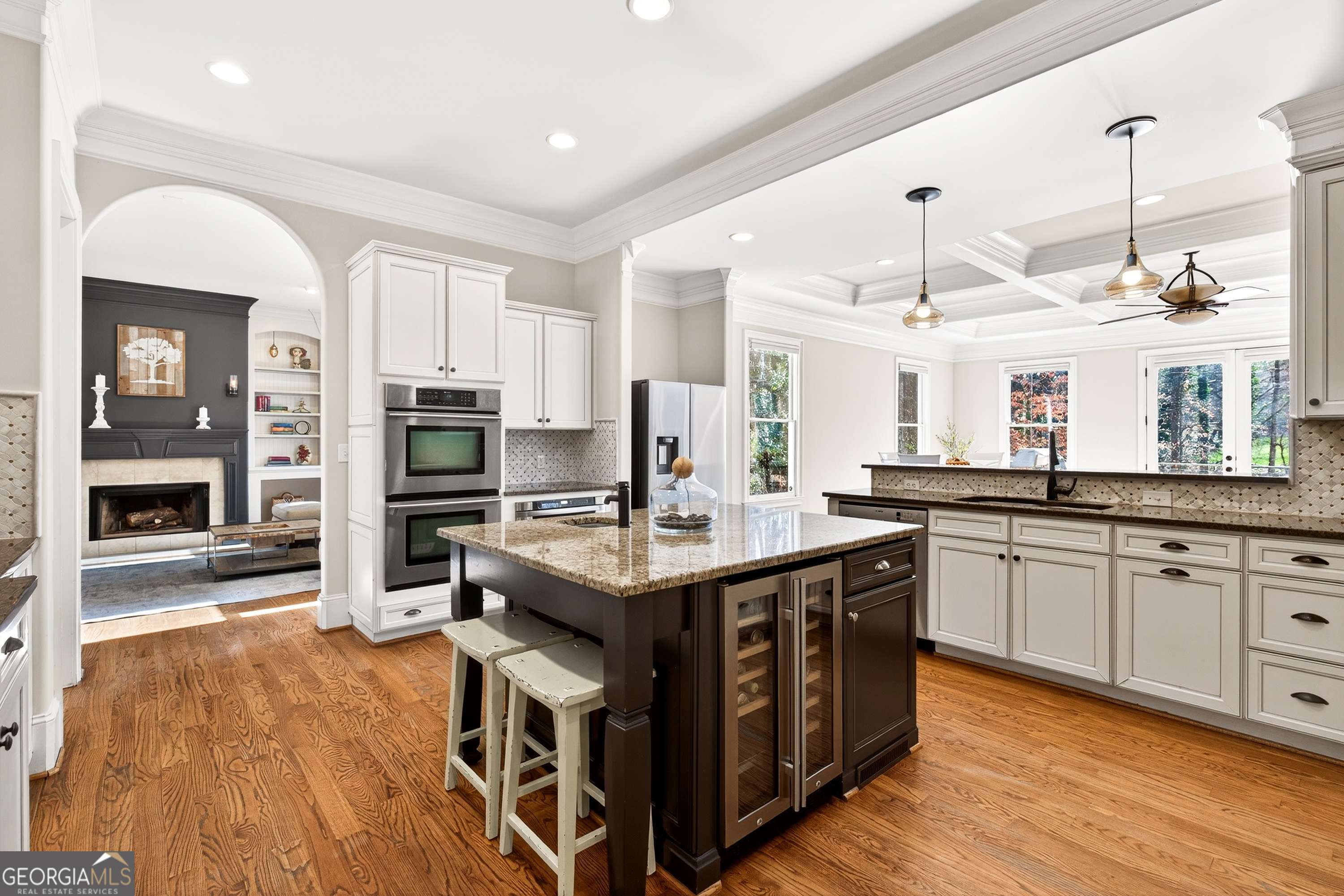 1986 Continental Drive NE