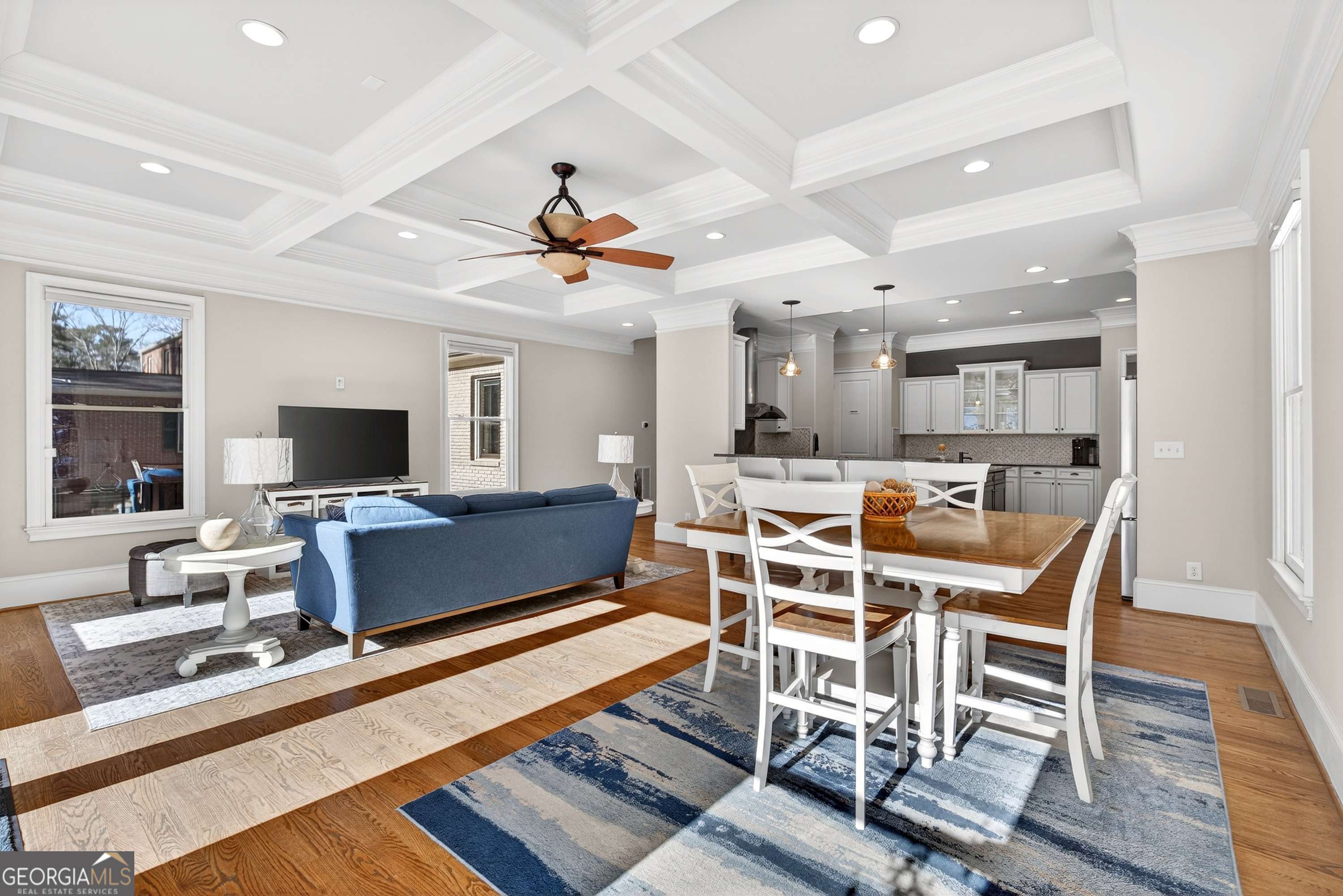 1986 Continental Drive NE