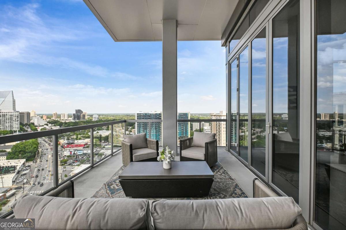 3107 Peachtree Road NE Unit: PH2003