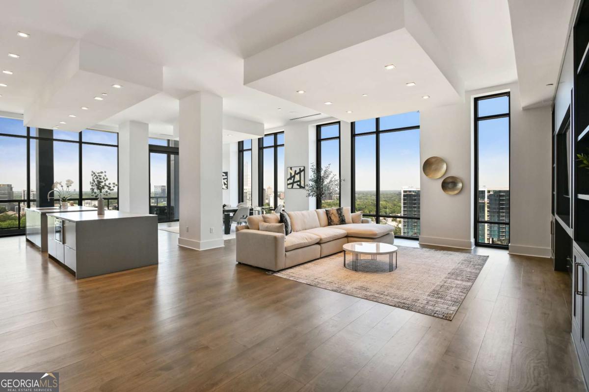 3107 Peachtree Road NE Unit: PH2003