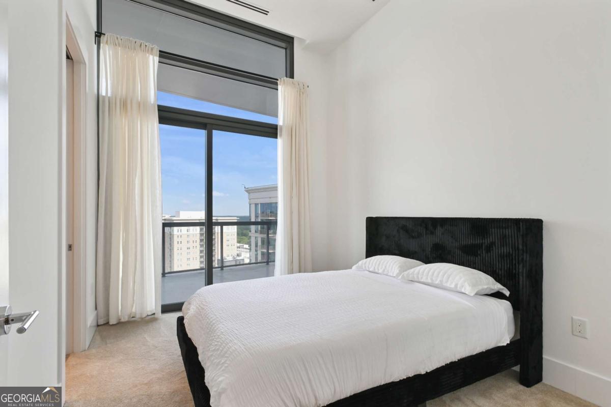 3107 Peachtree Road NE Unit: PH2003