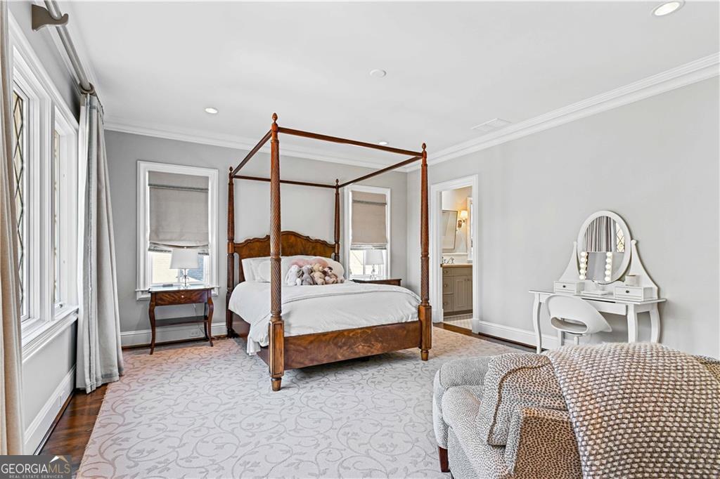 369 Pine Tree Drive NE