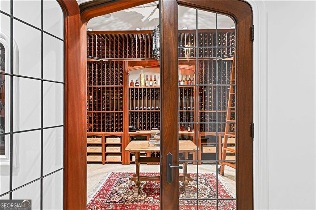 369 Pine Tree Drive NE