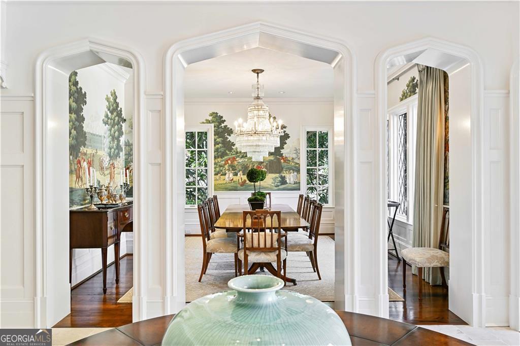 369 Pine Tree Drive NE