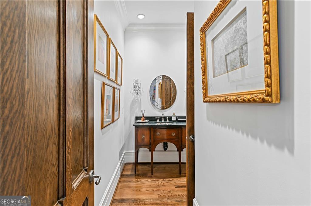 369 Pine Tree Drive NE