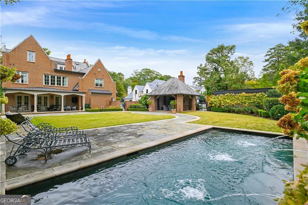 369 Pine Tree Drive NE