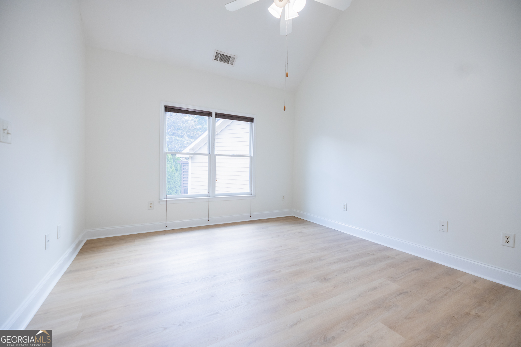 743 Frasier Circle SE