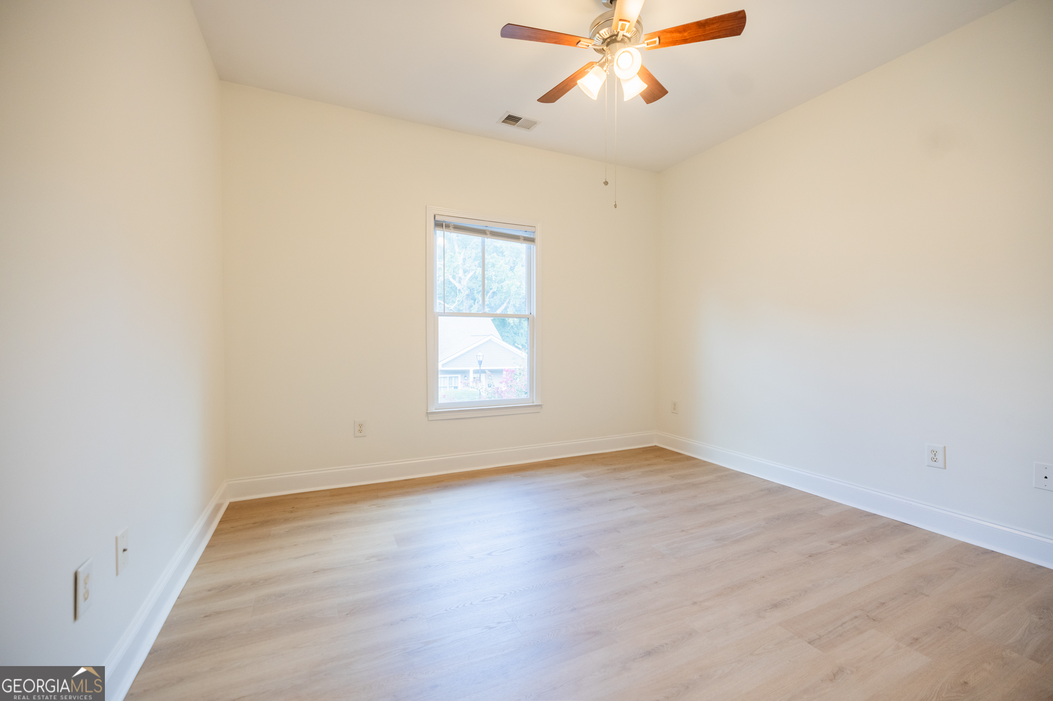 743 Frasier Circle SE