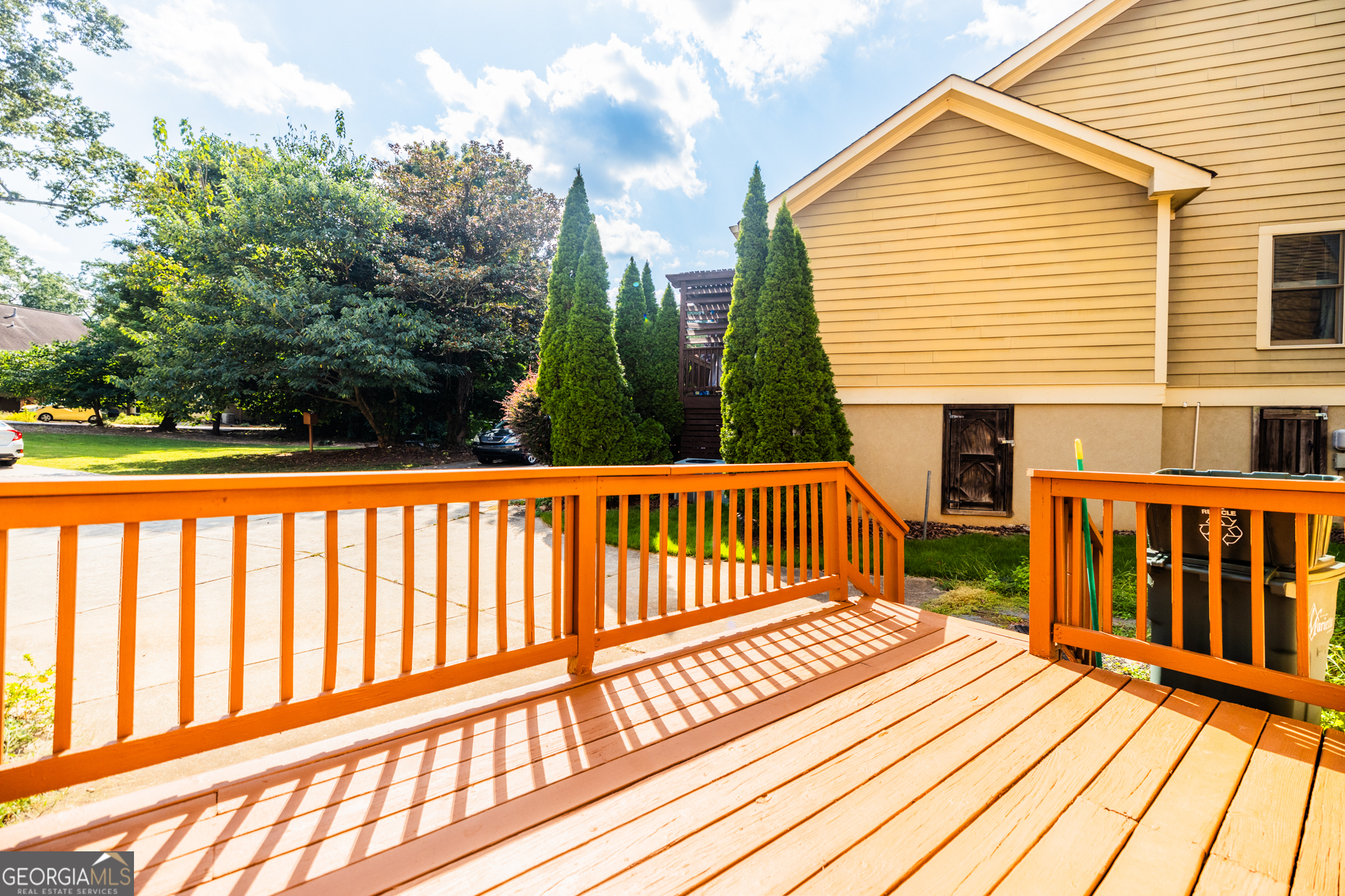 743 Frasier Circle SE