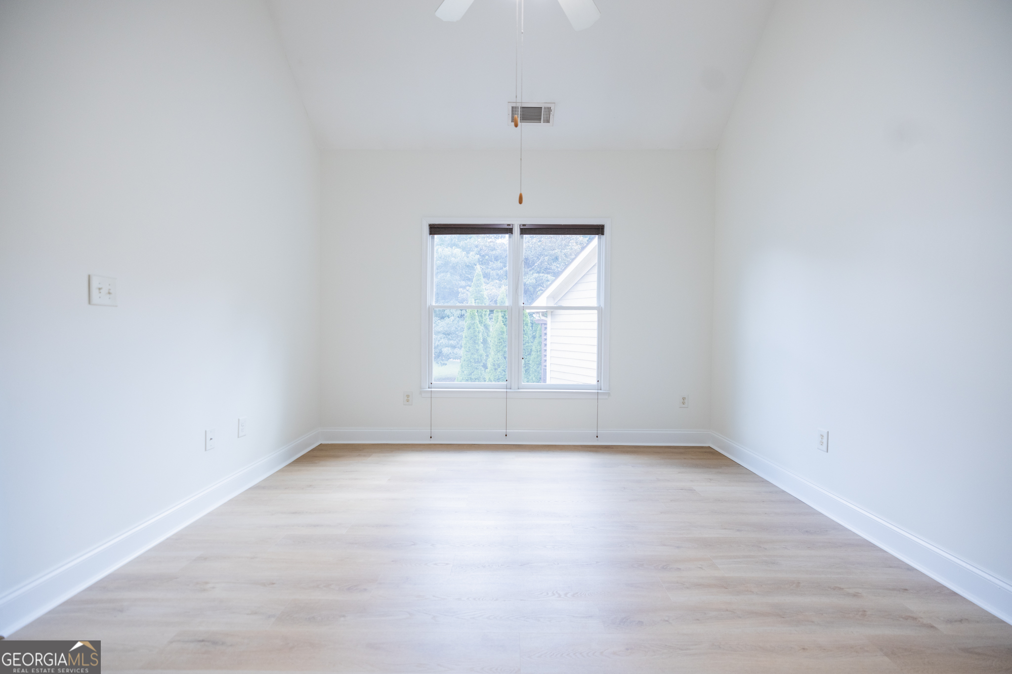 743 Frasier Circle SE