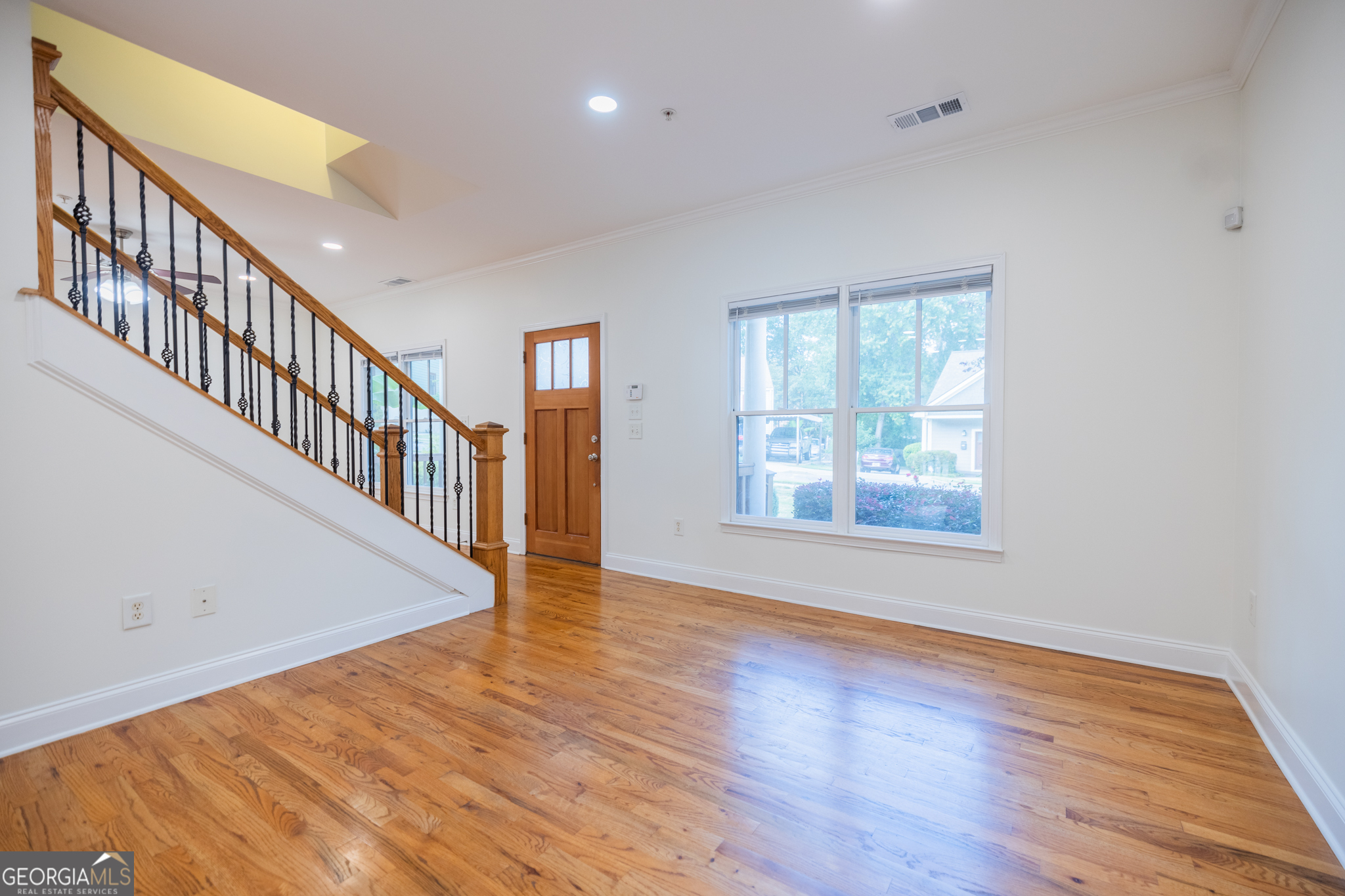 743 Frasier Circle SE