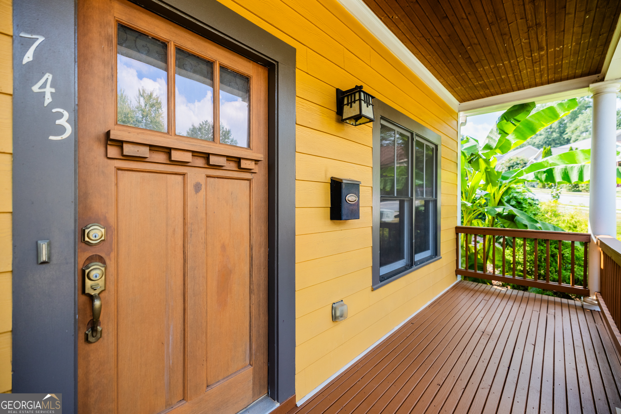 743 Frasier Circle SE