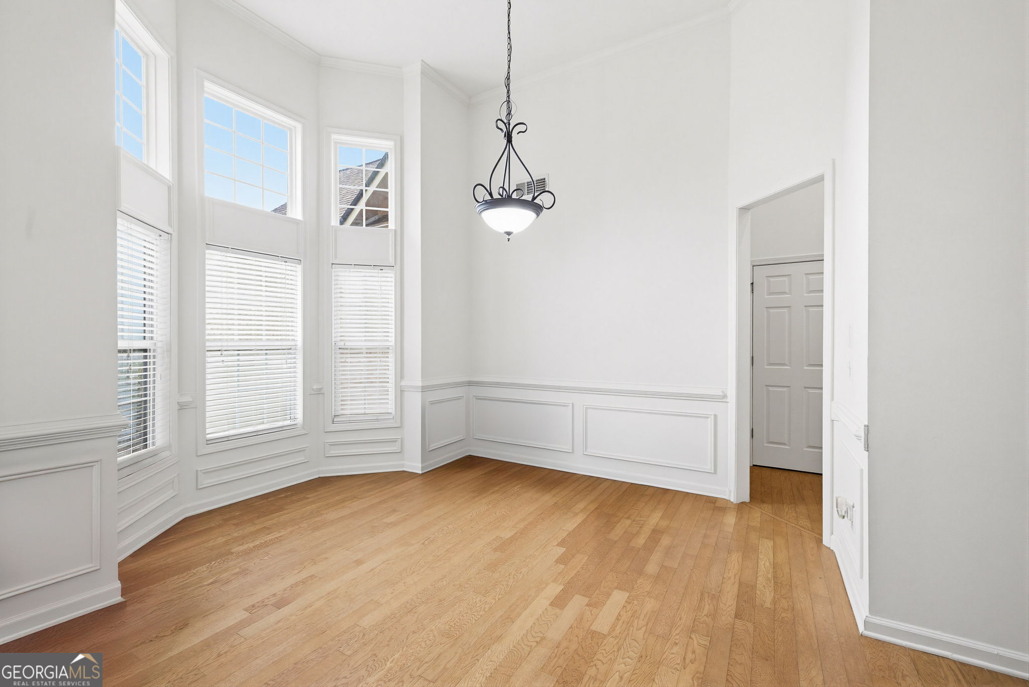 3155 Esplanade Circle SW