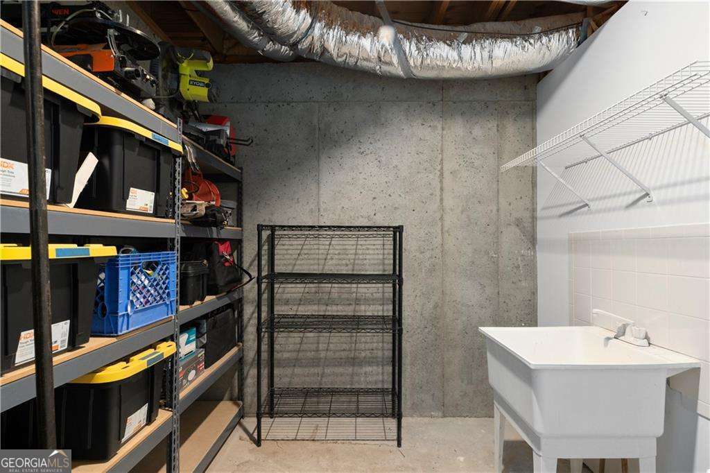 1153 Chantilly Ridge