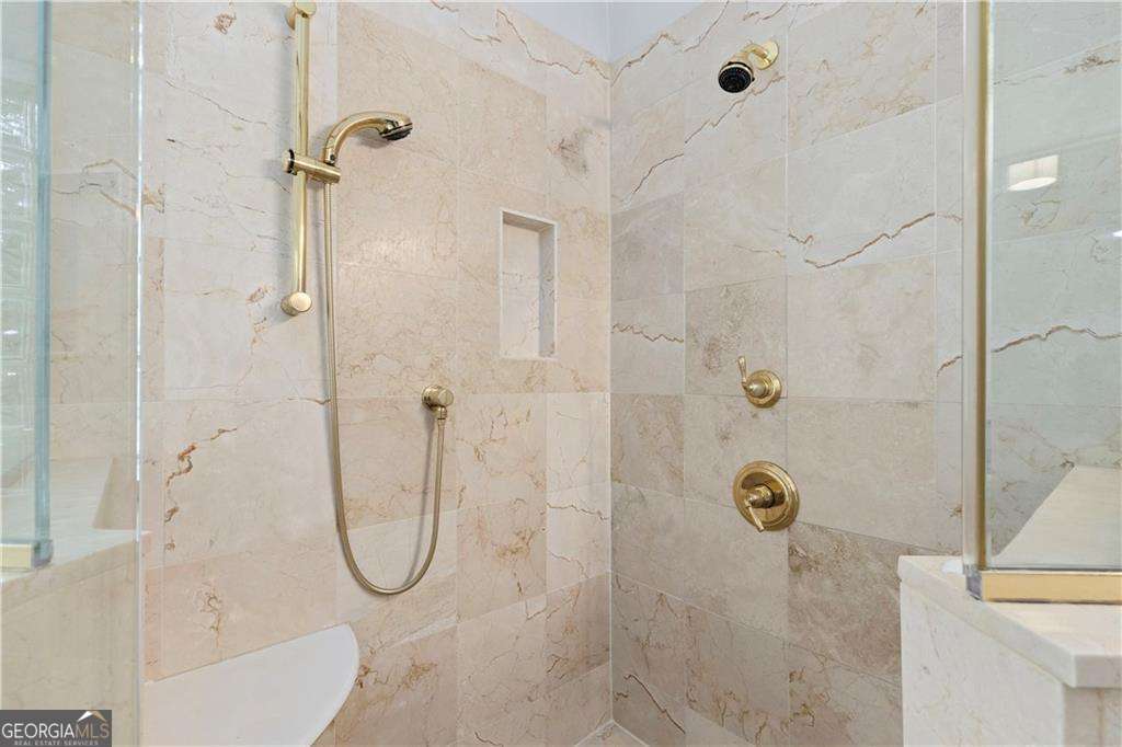 1153 Chantilly Ridge