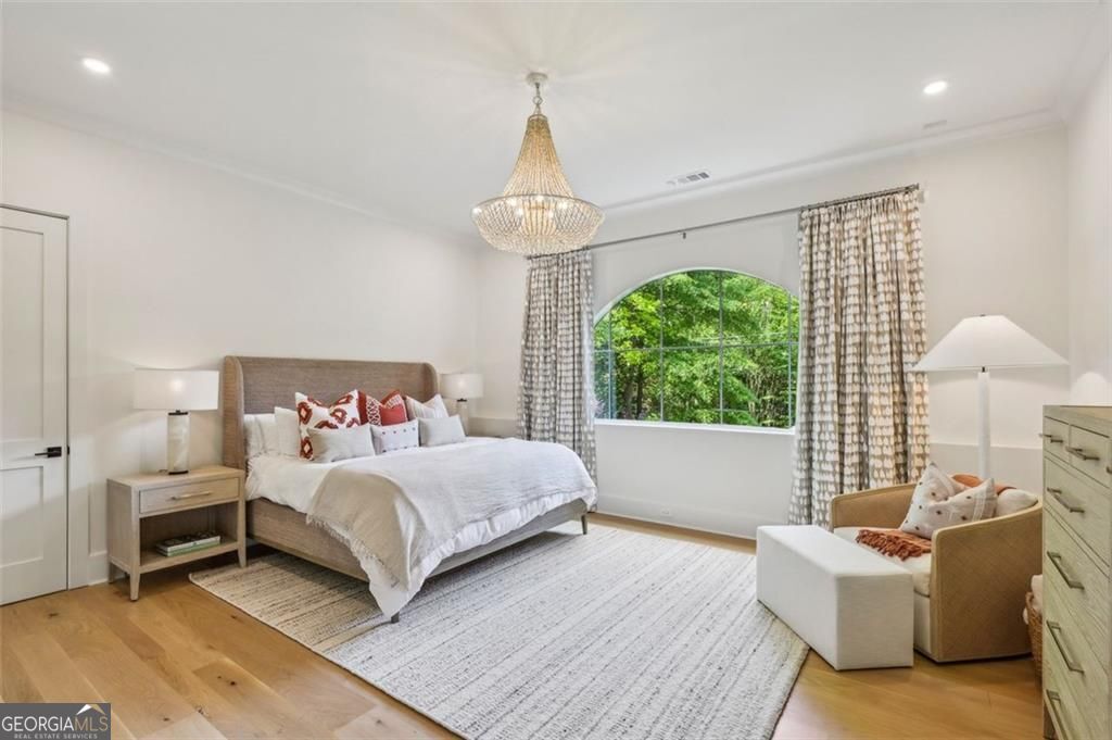 3379 Rennes Drive NE