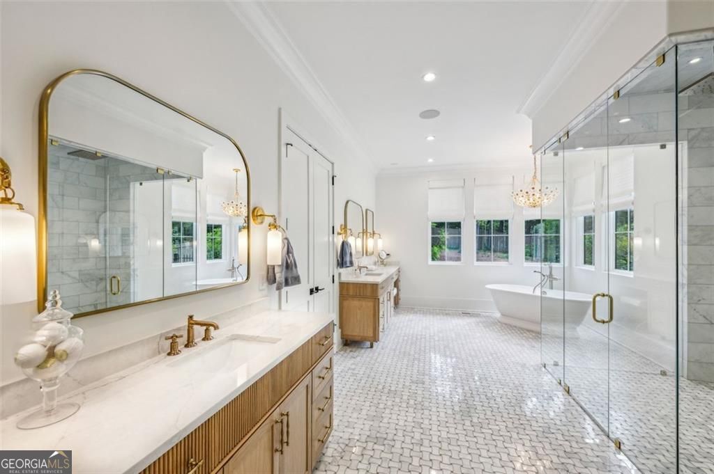 3379 Rennes Drive NE