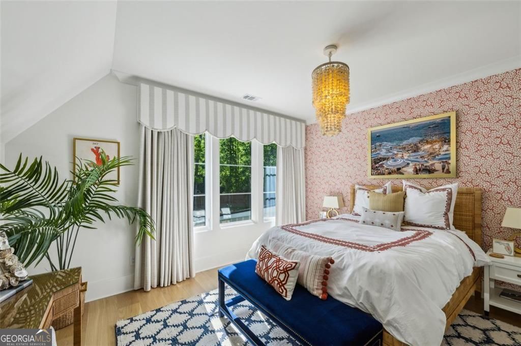 3379 Rennes Drive NE