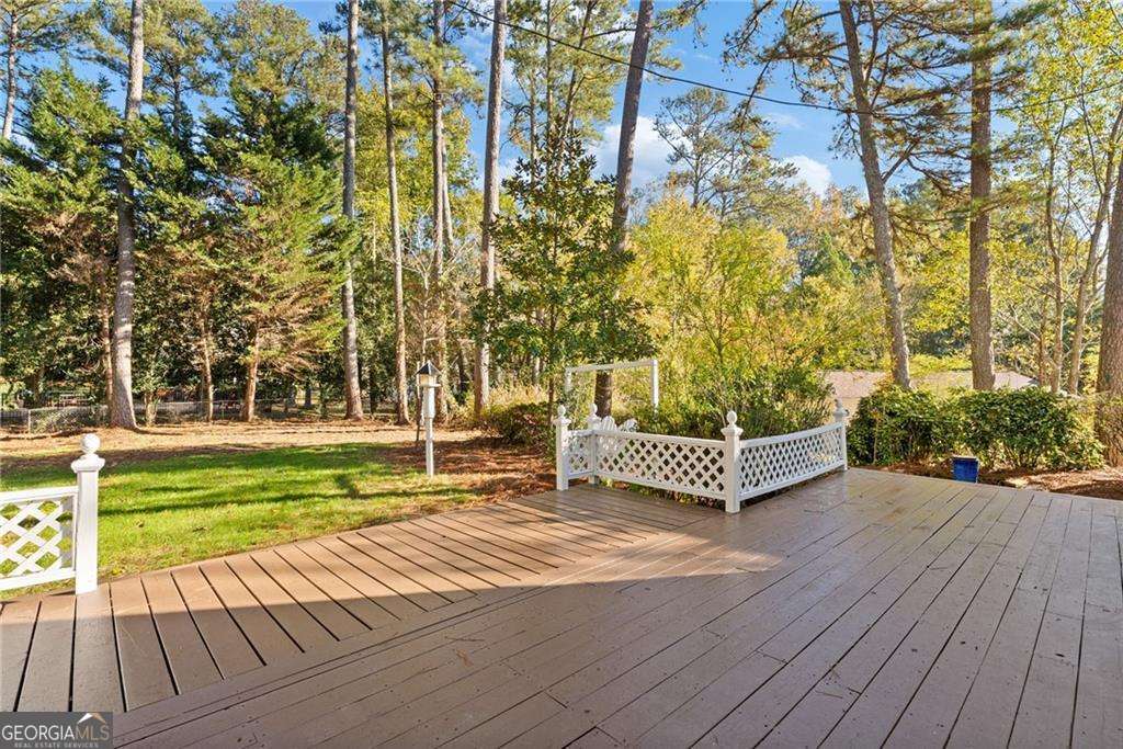 2915 Sope Creek Drive