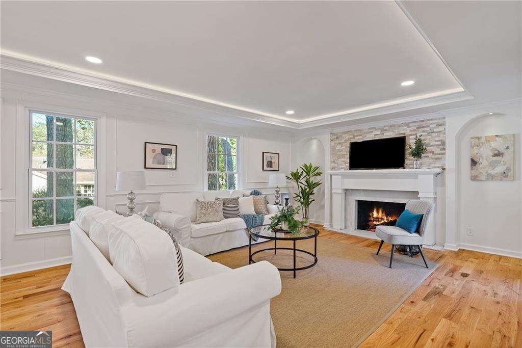 2915 Sope Creek Drive