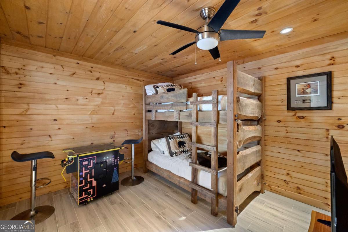 100 Stanley Creek Crossing