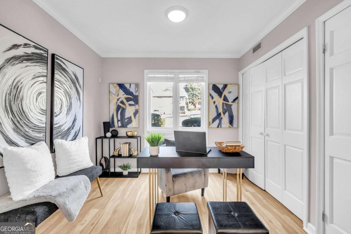 3221 Clairmont North NE