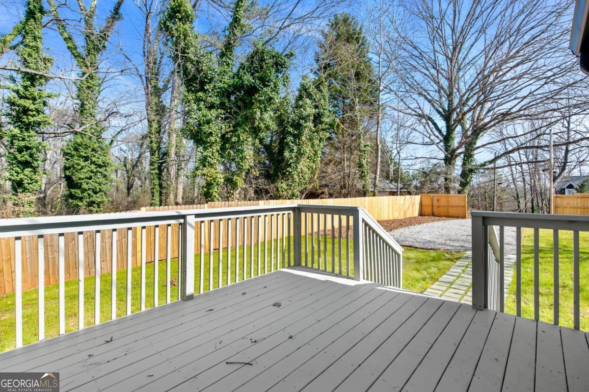 968 BRUCE Circle