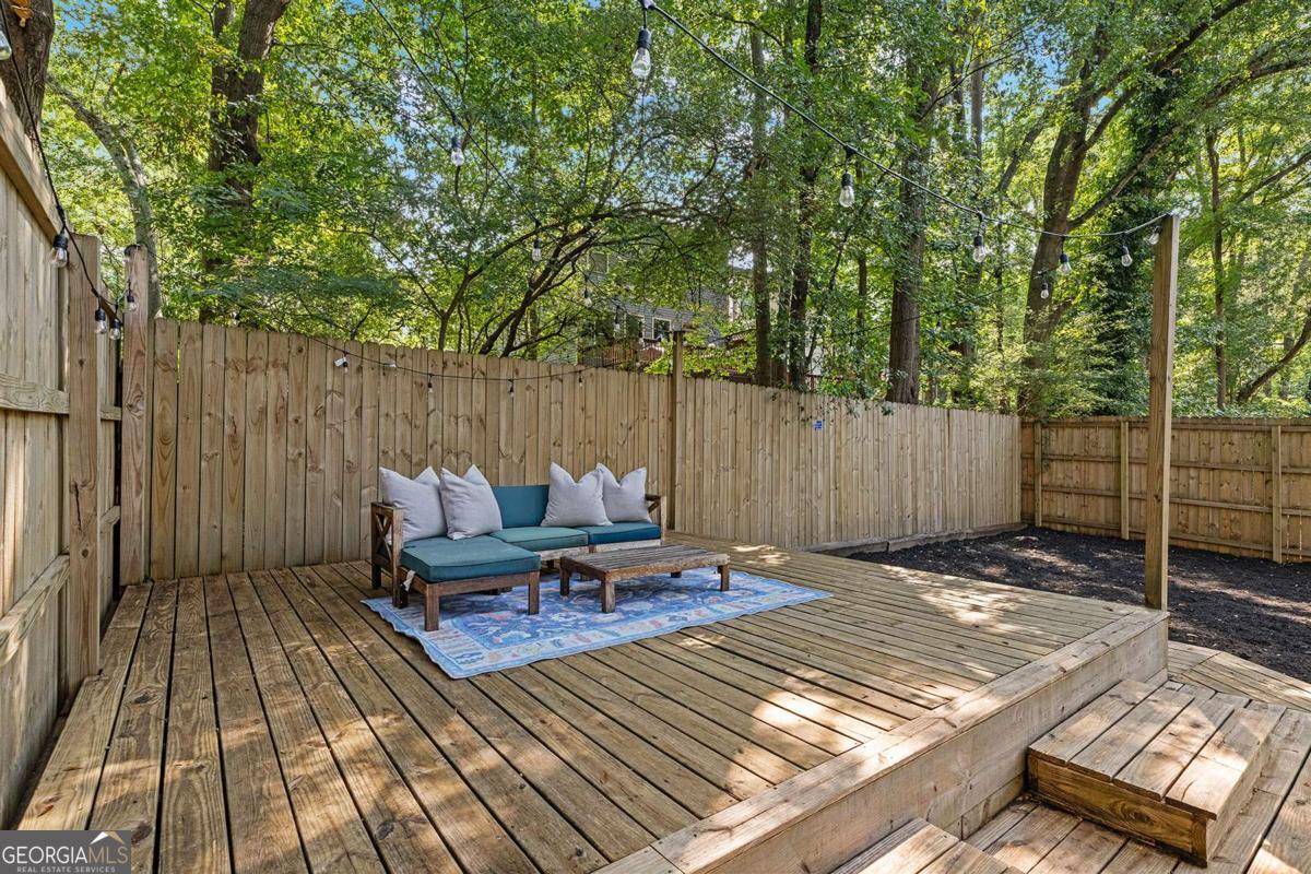 275 Rockyford Road NE