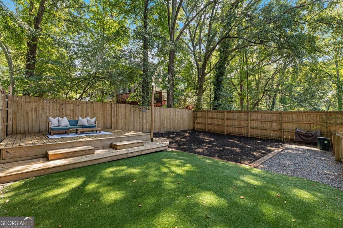 275 Rockyford Road NE