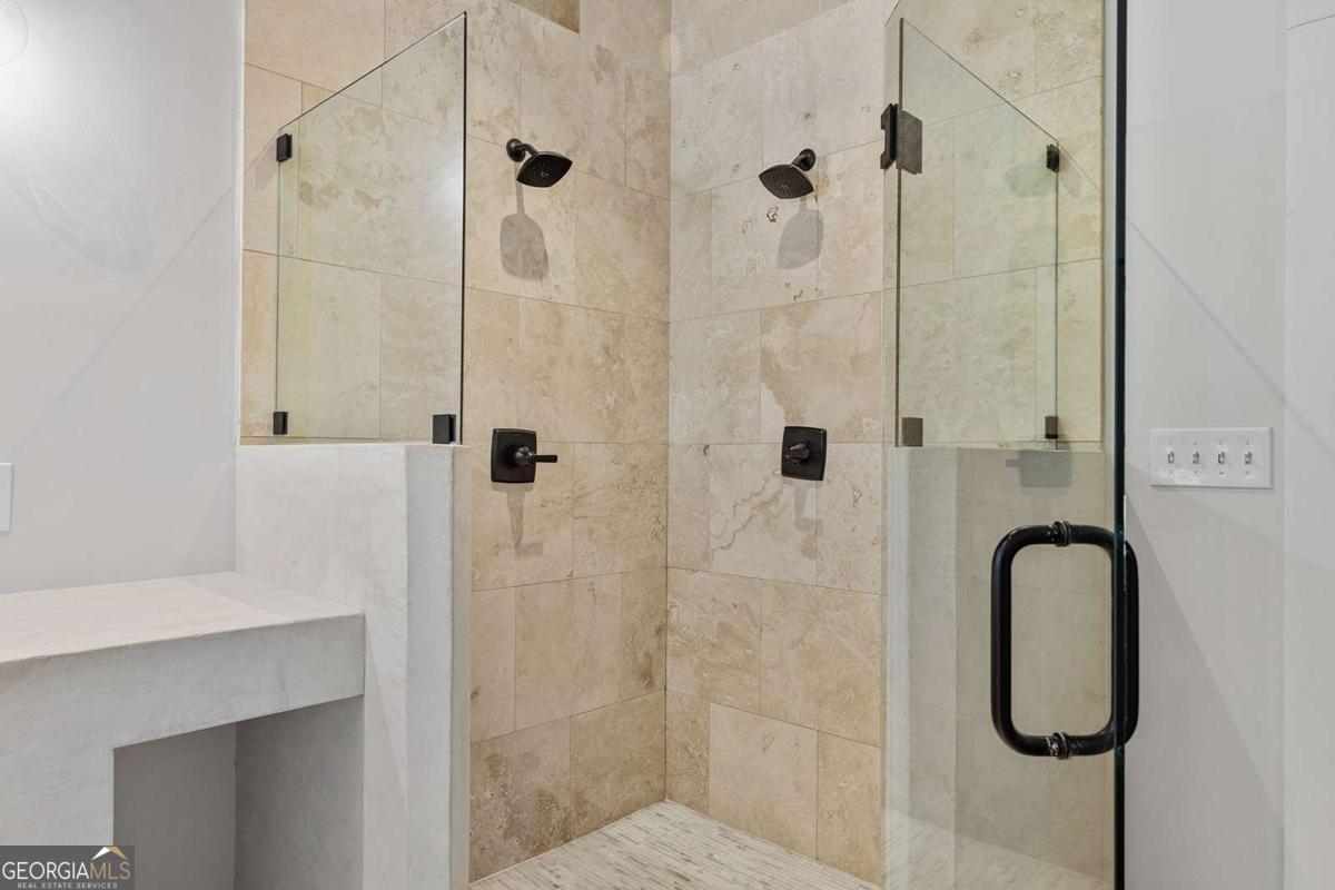 275 Rockyford Road NE