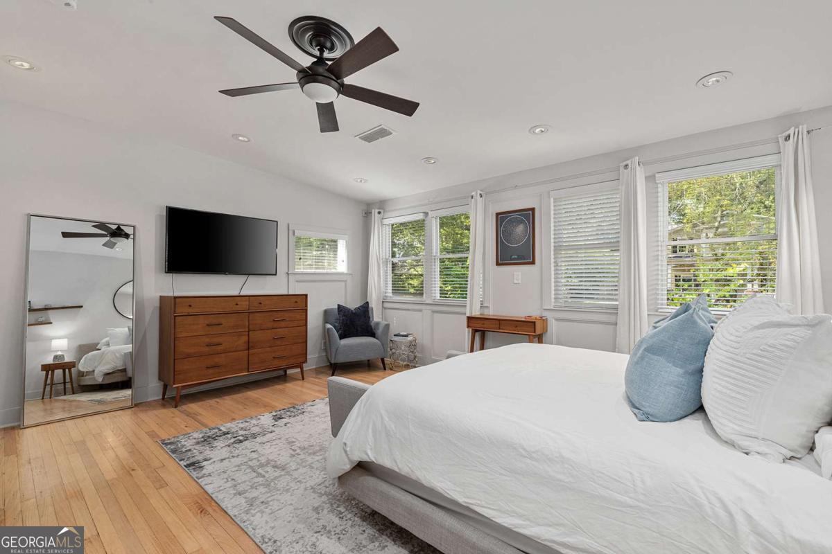 275 Rockyford Road NE