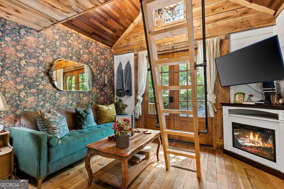 120 Community Hill Drive # 57 Unit: 56,57