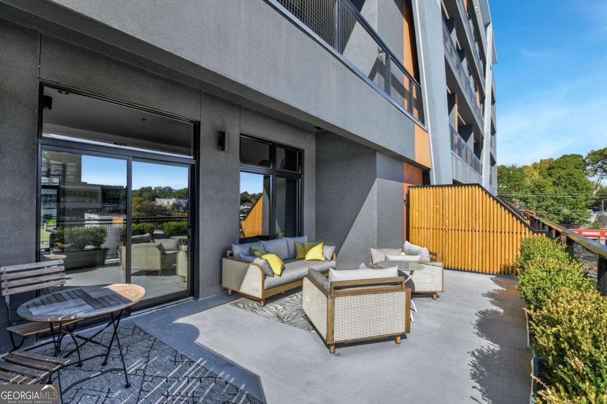 567 Ponce De Leon Avenue # 411