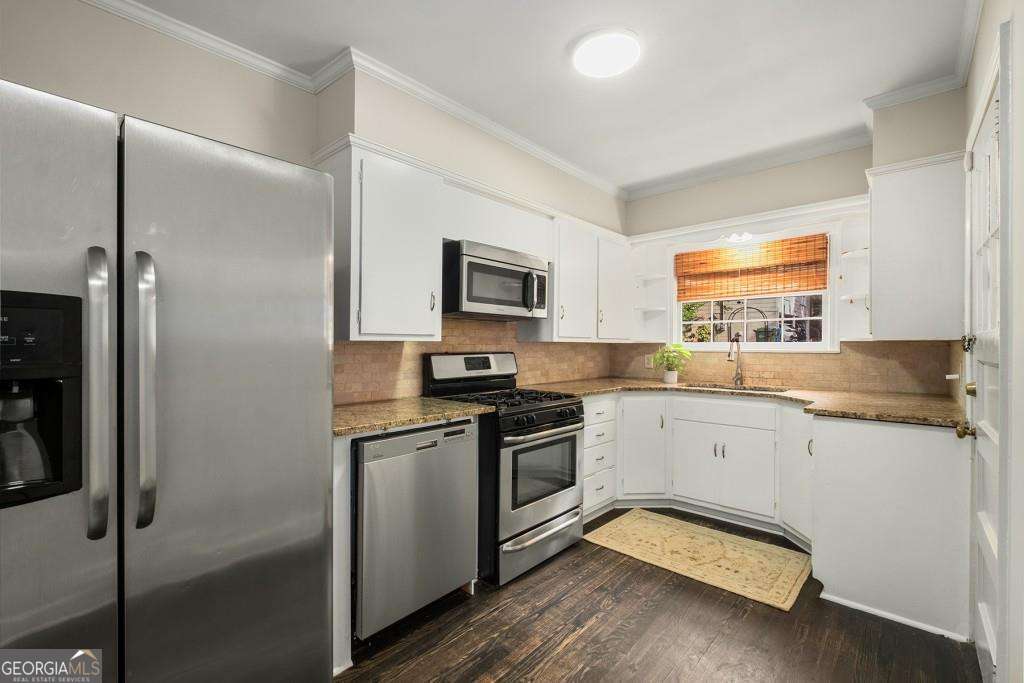 140 Rumson Road NE