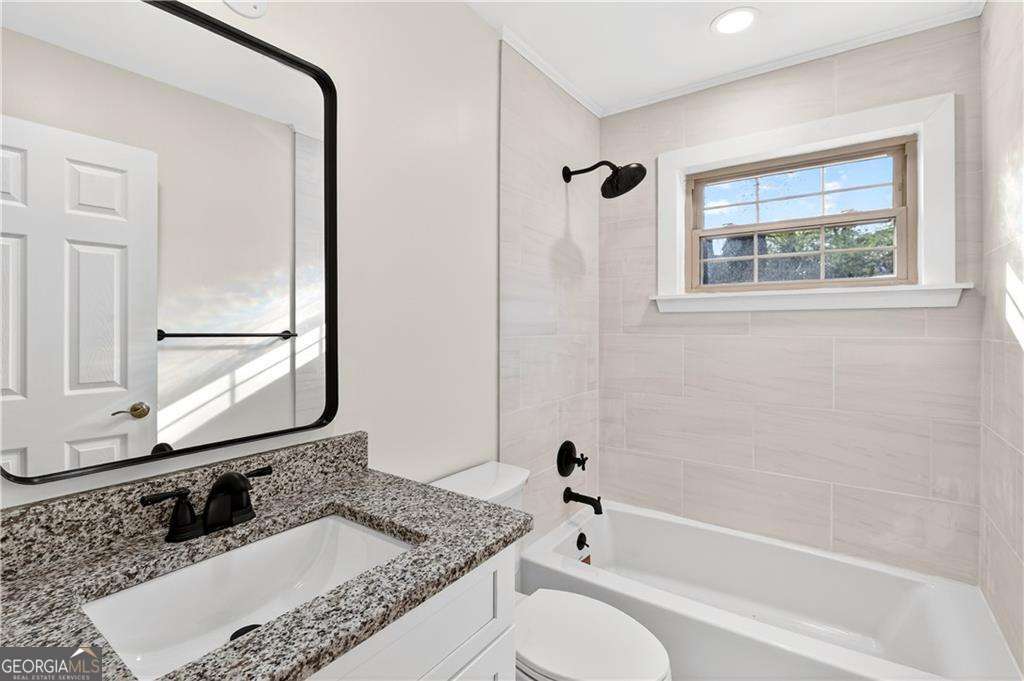 2918 Highland Drive SE